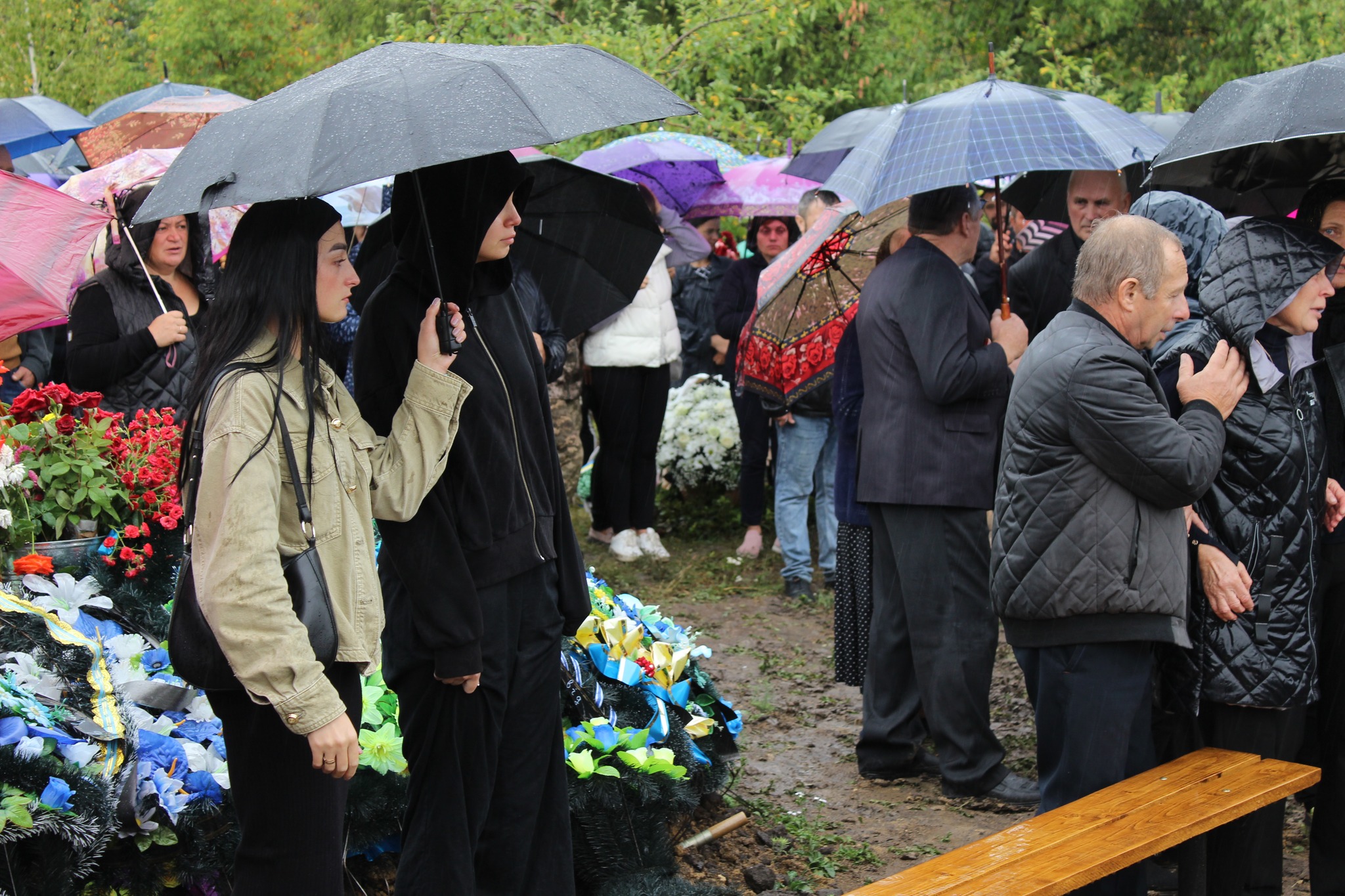 Сьогодні громада прощалась з Героєм…