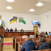 27 травня у сесійній залі Сокирянської міської ради відбулася чергова п’ятдесята сесія Сокирянської міської ради восьмого скликання. На пленарне засідання прибули 23 депутати
