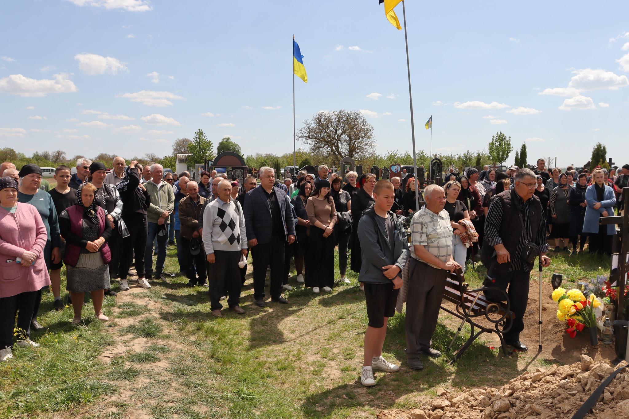 Сокирянська громада провела в останню дорогу загиблого  Семеновича Боднарюка