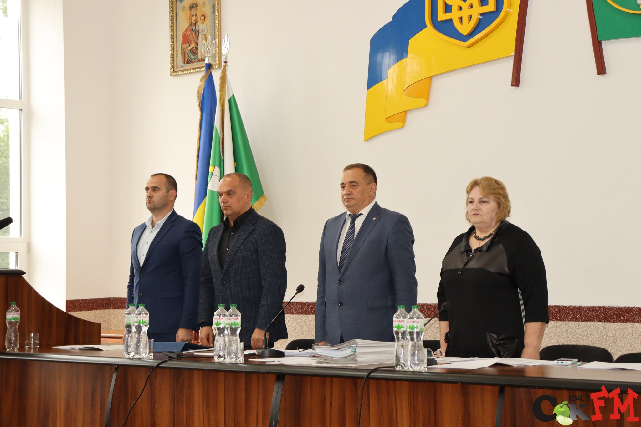 27 травня у сесійній залі Сокирянської міської ради відбулася чергова п’ятдесята сесія Сокирянської міської ради восьмого скликання. На пленарне засідання прибули 23 депутати
