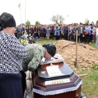 Сокирянська громада провела в останню дорогу загиблого  Семеновича Боднарюка