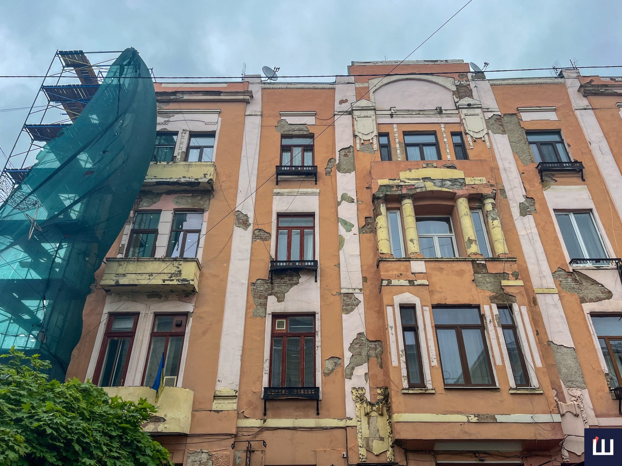 У Чернівцях розпочали реставрацію історичного будинку на вулиці Ольги Кобилянської