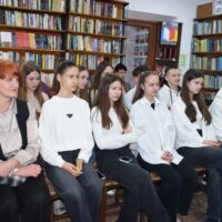 «Безпека на першому місці»: виховний захід для школярів у Публічній міській бібліотеці