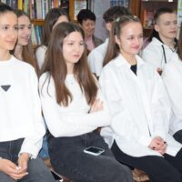 «Безпека на першому місці»: виховний захід для школярів у Публічній міській бібліотеці