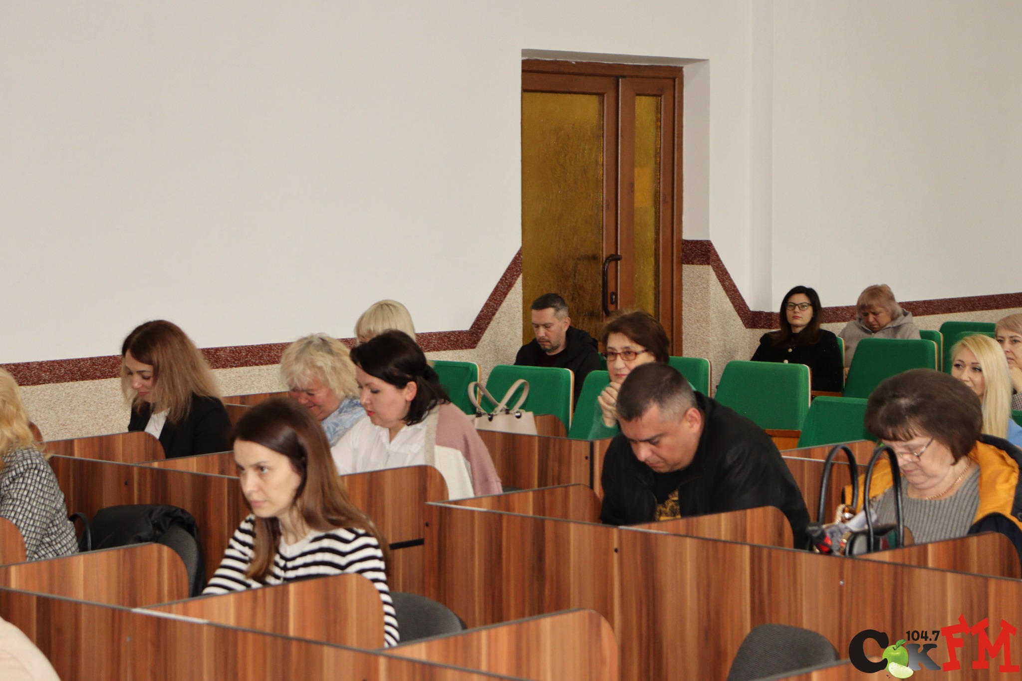 27 травня у сесійній залі Сокирянської міської ради відбулася чергова п’ятдесята сесія Сокирянської міської ради восьмого скликання. На пленарне засідання прибули 23 депутати