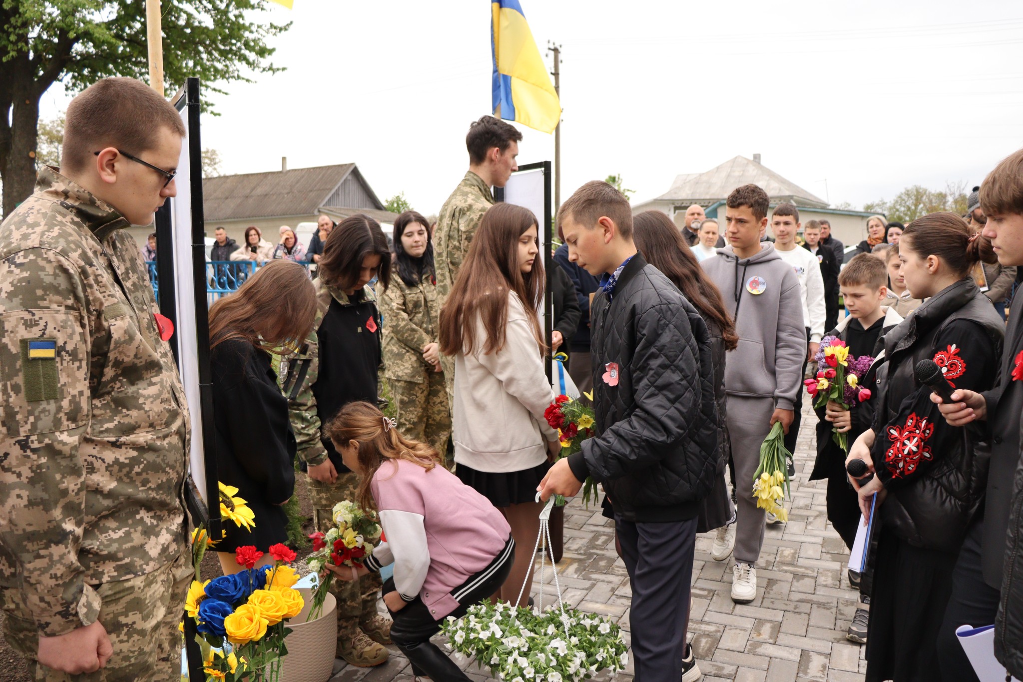 В пам’ять про випускників – загиблих Захисників України …