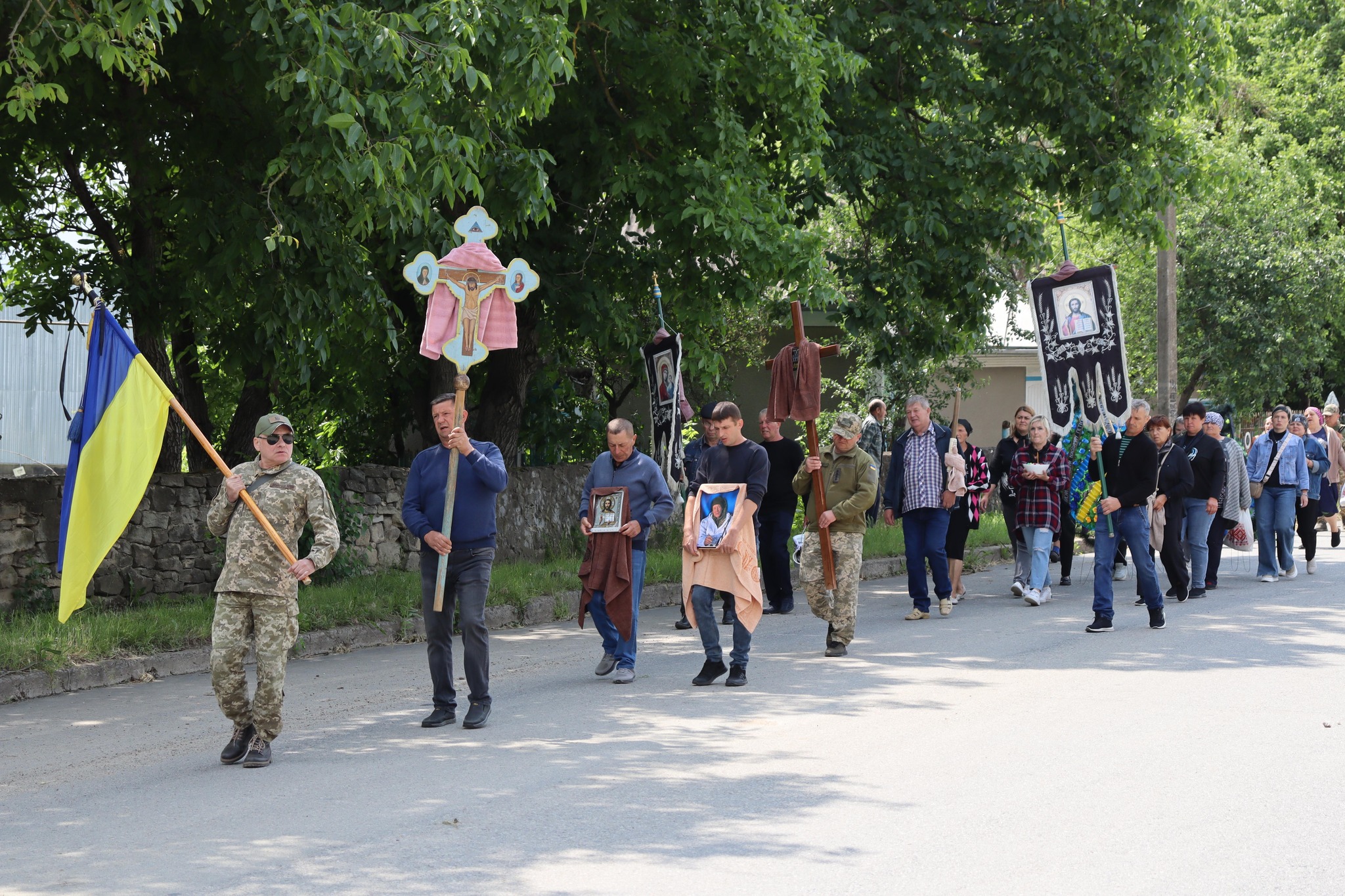 Сокирянщина попрощалась із воїном Володимиром Мошаком…