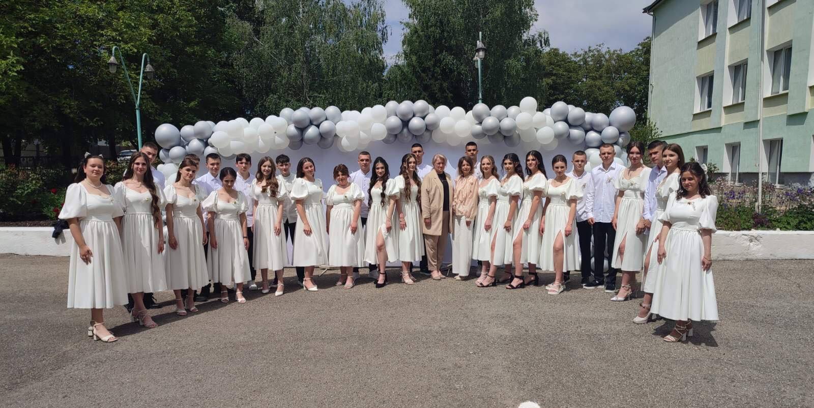 Свято останнього дзвоника у Сокирянській громаді