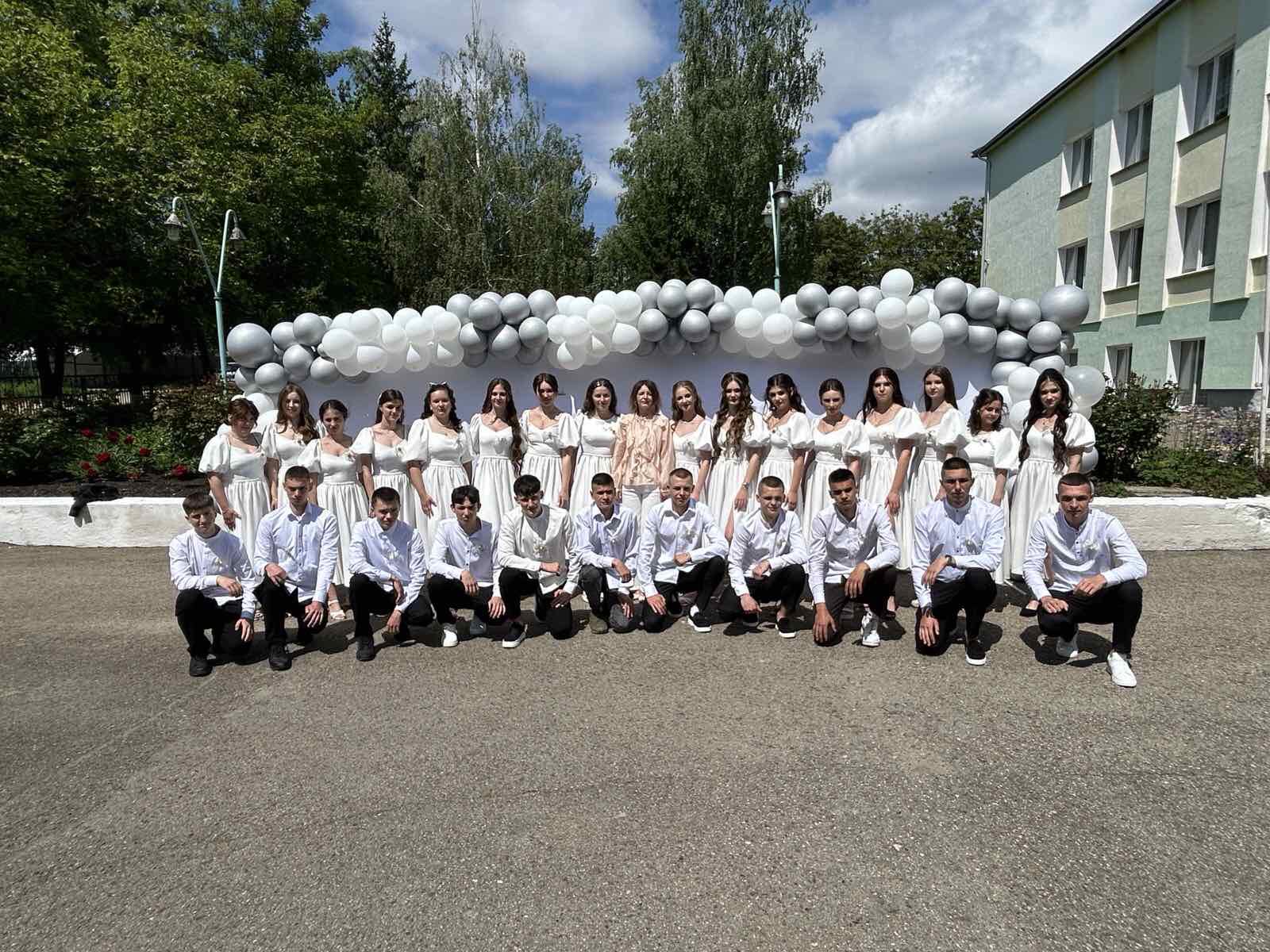 Свято останнього дзвоника у Сокирянській громаді