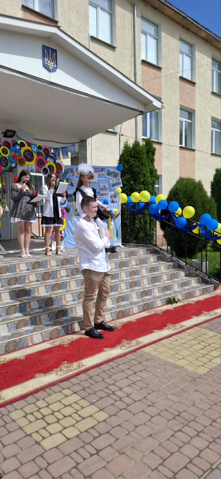 Свято останнього дзвоника у Сокирянській громаді