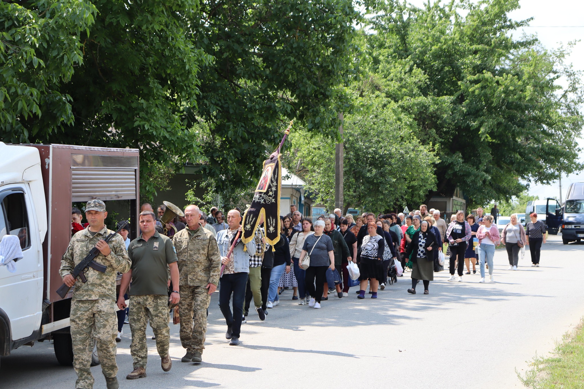 Сокирянщина попрощалась із воїном Володимиром Мошаком…