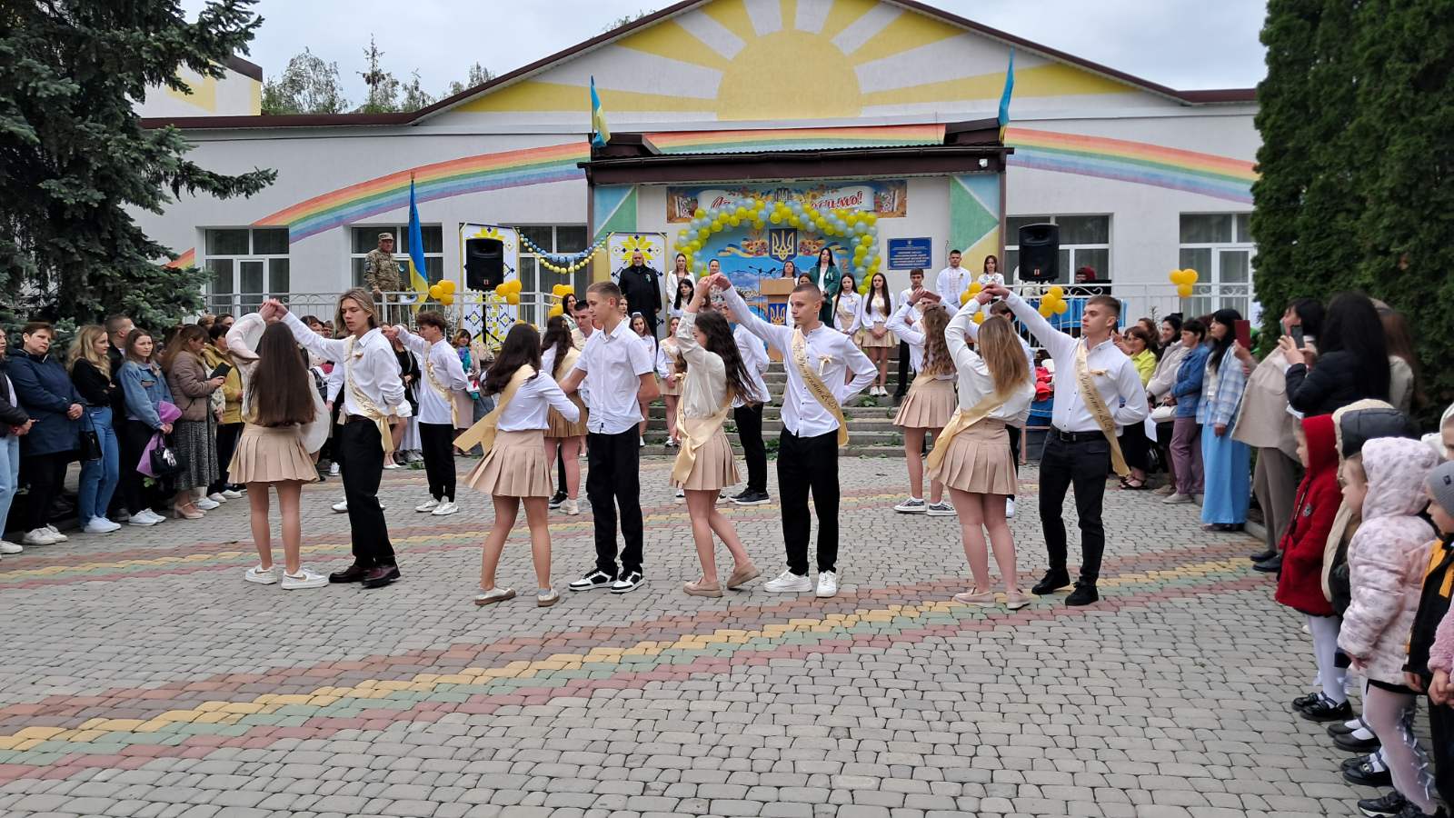 Свято останнього дзвоника у Сокирянській громаді