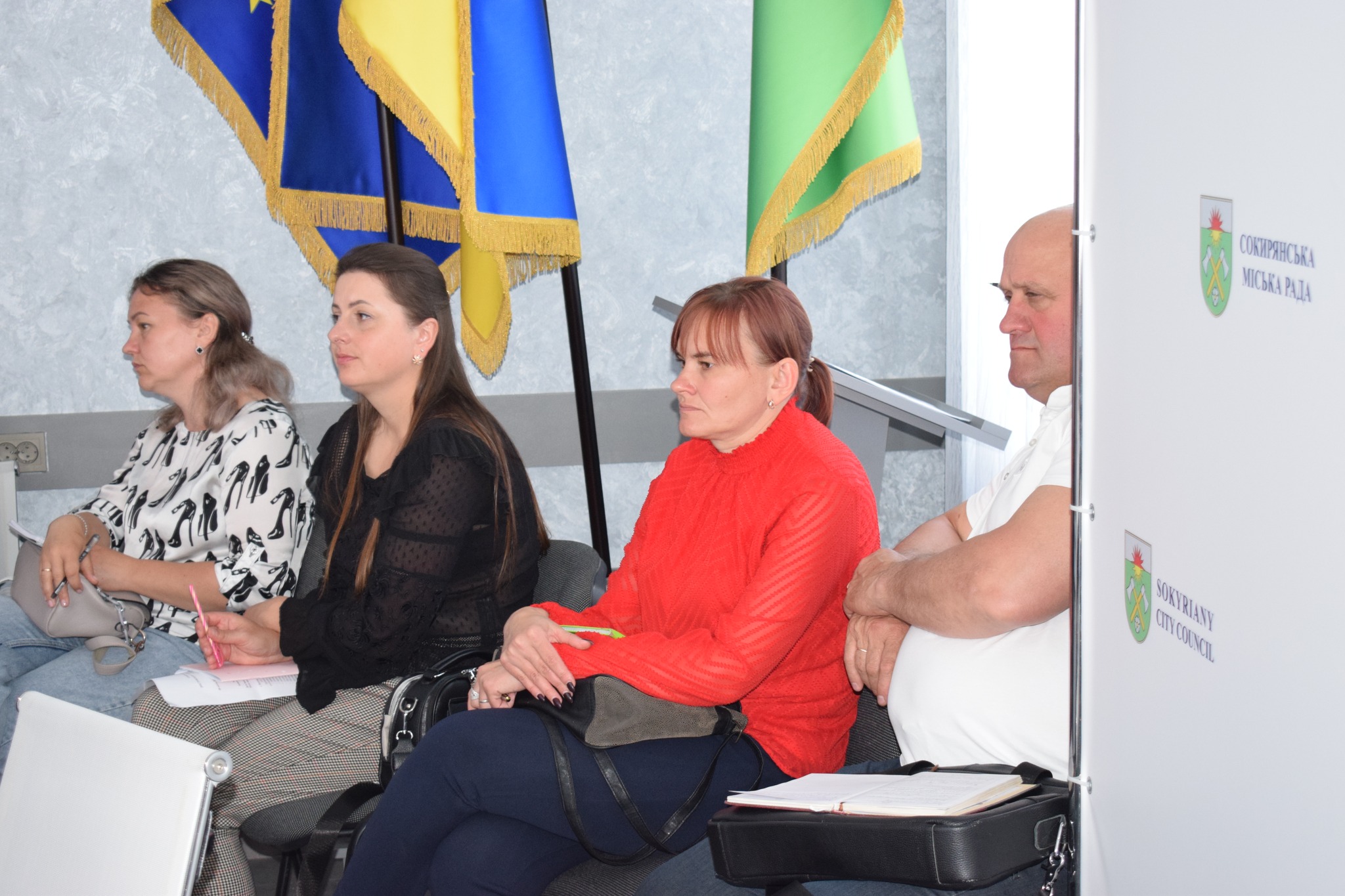 Обговорено питання використання та правового регулювання земельних ресурсів на території Сокирянської міської територіальної громади