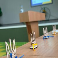 Сьогодні, 30 червня, на базі опорного закладу «Гвіздівецький ліцей» відбулася колегія відділу освіти Сокирянської міської ради. У заході взяли участь міський голова Василь Козак, секретар міської ради Любов Степаненко, начальник відділу освіти Галин
