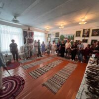 Сьогодні, 30 червня, на базі опорного закладу «Гвіздівецький ліцей» відбулася колегія відділу освіти Сокирянської міської ради. У заході взяли участь міський голова Василь Козак, секретар міської ради Любов Степаненко, начальник відділу освіти Галин
