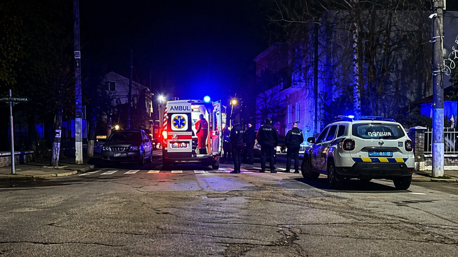 ДТП у Сторожинці: водій BMW збив чоловіка і втік — поліція розшукала